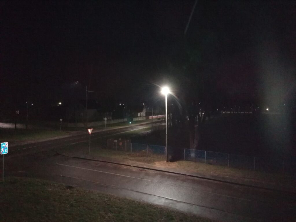 На переулке Фестивальном в Ляховичах зажглись первые фонари